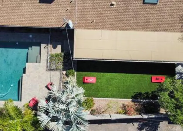 Holiday home 1710 N Sunset - Pool 7 Beds Parking Wifi Full Patio Foosball Tempe